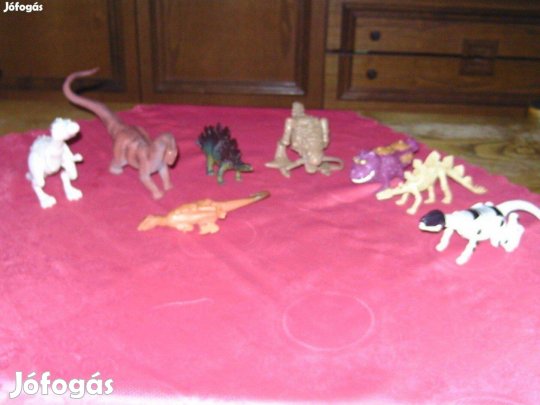 Dinoszaurusz figurák műanyag