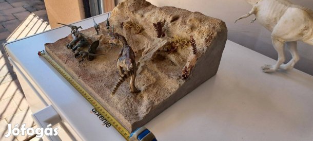 Dinoszaurusz,vagy egyéb témájú dioráma alaplap eladó