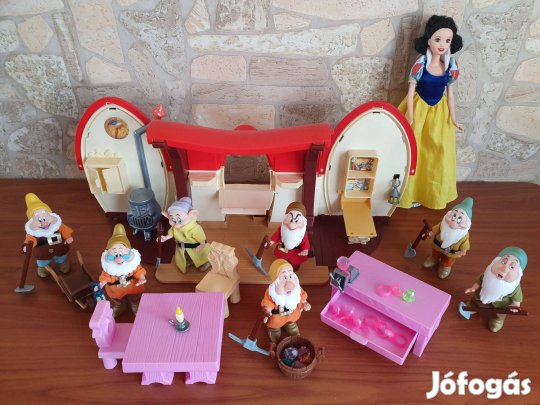 Disney Hófehérke és a hét törpe babák, műhelyükkel