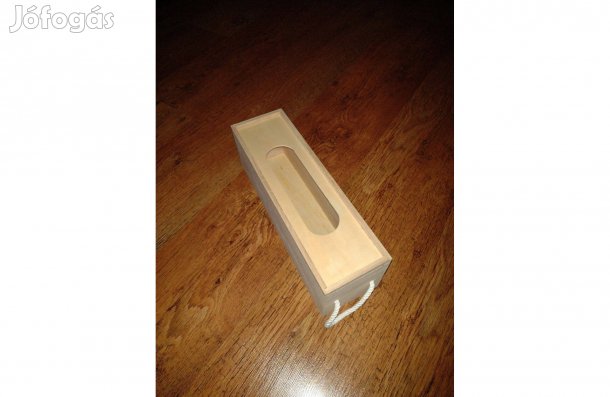 Díszíthető fa doboz láda, bortartó