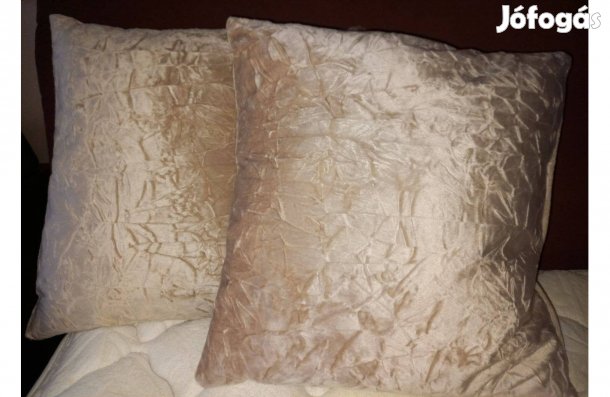 Díszpárna 2 db 41*41 bézs párna