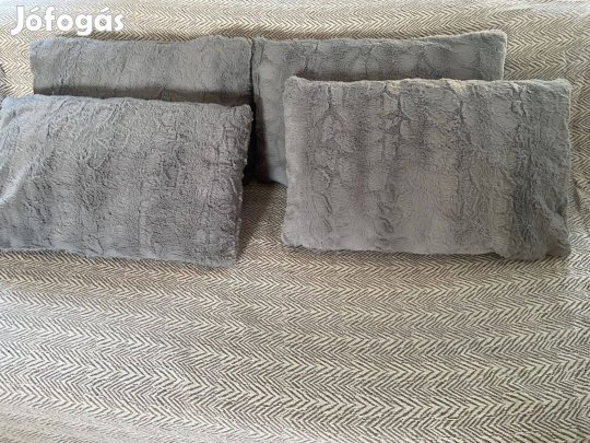 Díszpárna 4 db eladó