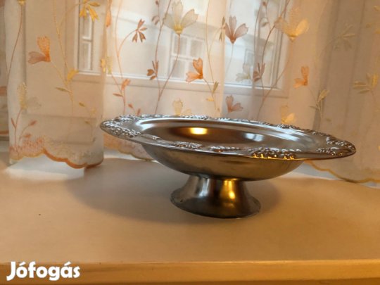 Dísztárgyak, igényes fali díszek