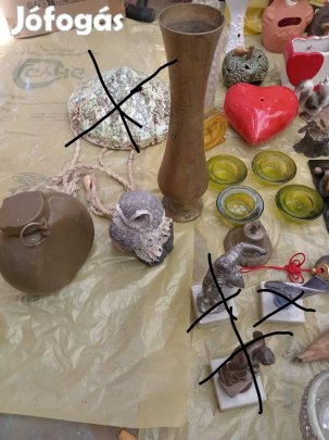 Dísztárgyak porcelán figurák