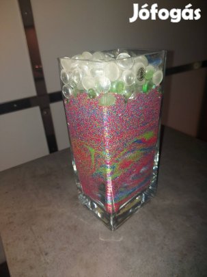 Díszüveg váza
