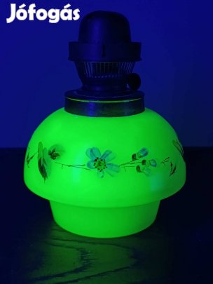 Ditmar petróleum lámpa uránüveg opalin uránium üveg