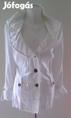 Divatos, Nőcis Fehér Rövid Kabát (Méret: 44 46) Kód: KAB 212