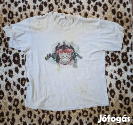 Divatos és minőségi férfi pólók