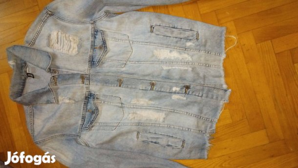 Divatos feslett női farmerkabát S ,M es méret