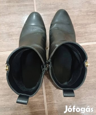 Divatos női bakkancs