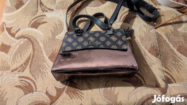Divatos női táska
