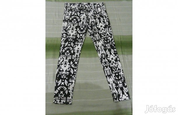 Divided sztrecs fekete-fehér farmer ( 40-es )