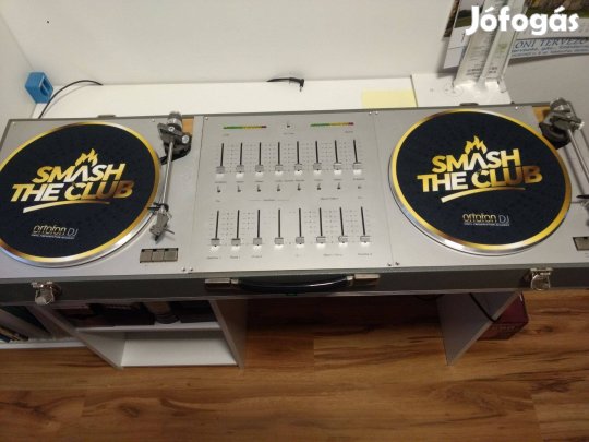 Dj lemezjátszó pult