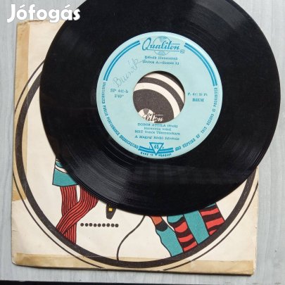 Dobos Attila A Boldogságtól Ordítani Tudnék, Rózsák Illatozzatok