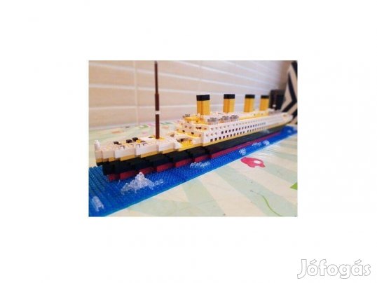 Dobozos 1860db. -os építő játék - Titanic hajó jégheggyel - 56cm
