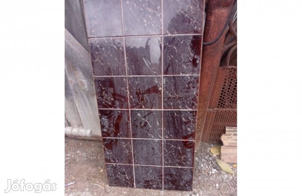 Dohányzó asztal csempézett