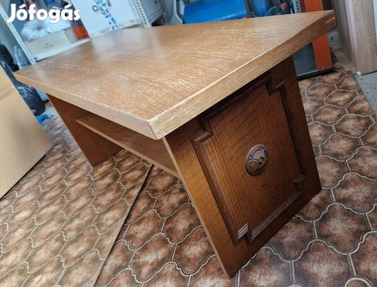 Dohányzóasztal - Retro