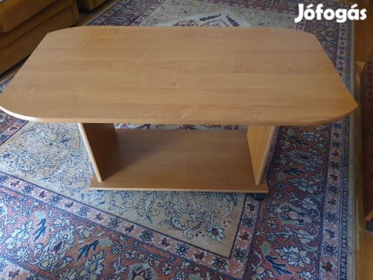 Dohányzóasztal, gurulós