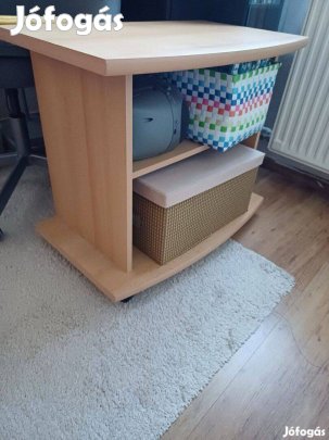 Dohányzóasztal, kiasztal 70x40x55