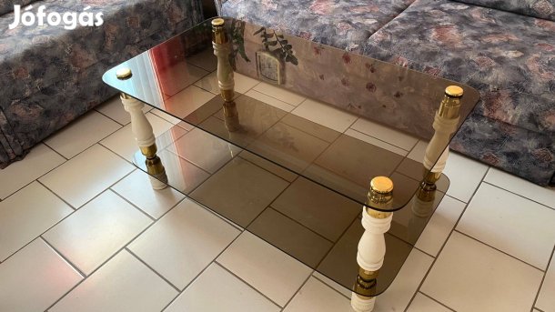 Dohányzóasztal (üveg) és tv-állvány (üveg)