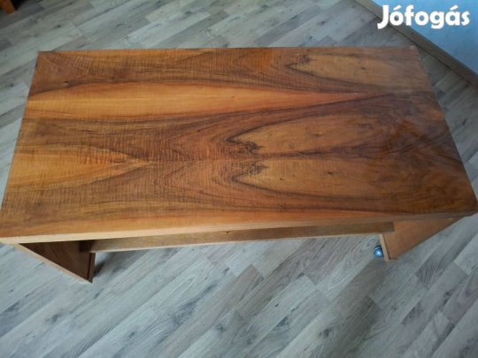 Dohányzóasztal eladó