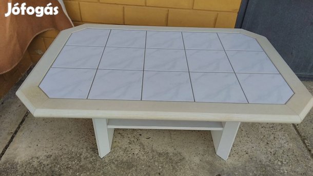 Dohányzóasztal eladó