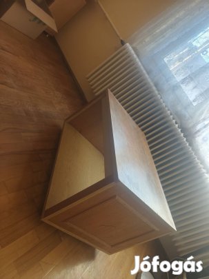 Dohanyzoasztal elado