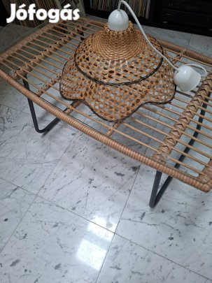 Dohanyzóasztal hozzá illő mennyezeti világítási Rattan