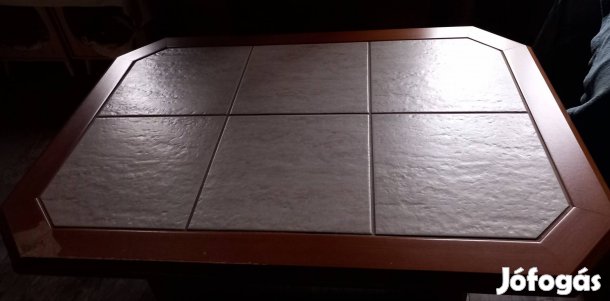 Dohányzóasztal ingyen elvihető