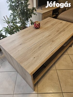 Dohányzóasztal szép állapotban