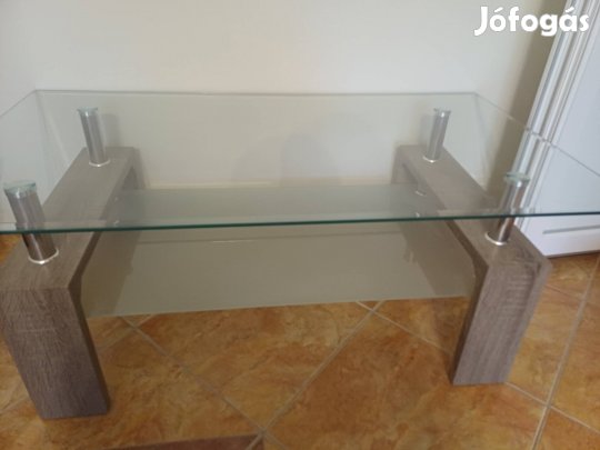 Dohányzóasztal üveglapos 