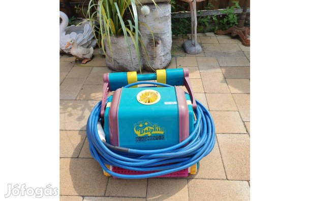 Dolphin medence víz tisztító takarító automata robot porszívó eladó!