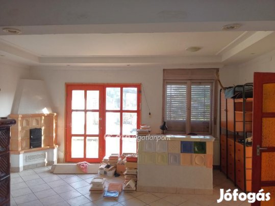 Dombóvári eladó 48 nm-es ház