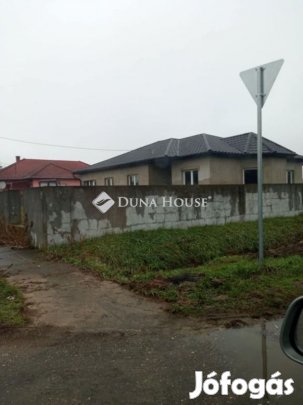 Dombrádi 110 nm-es ház eladó