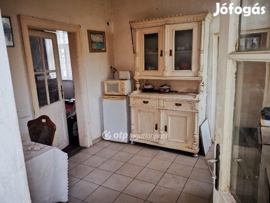 Dömsödi 128 nm-es ház eladó