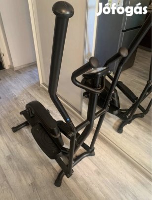 Domyos Essential 03 típusú elliptikus tréner