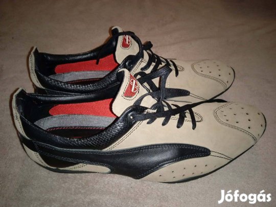 Donkervoort versenycipő 44-es méretben eladó!