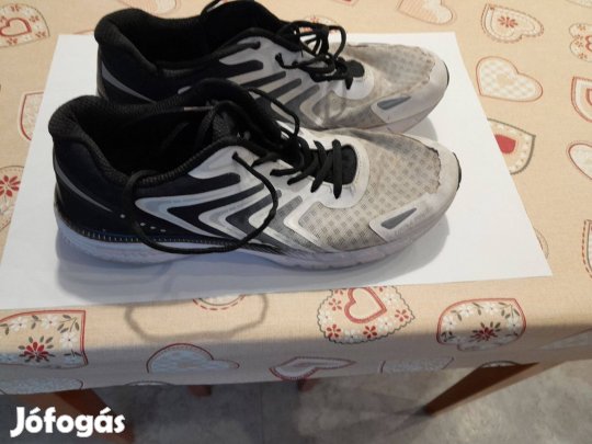 Dorko 44 44-es DS2212 futócipő DRK Speed