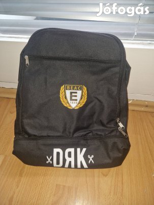 Dorkó hátizsák új fekete
