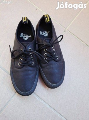 Dr Martens 39-es női félcipő