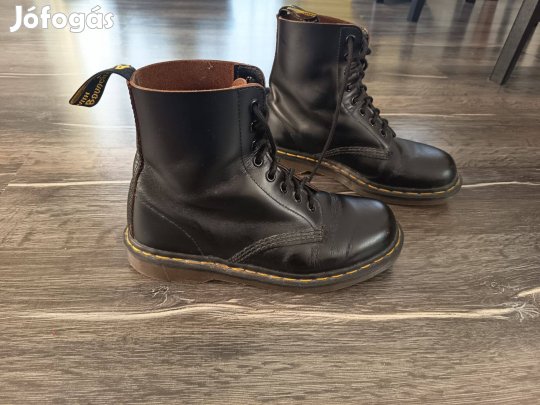 Dr. Martens bakancs / 39-es