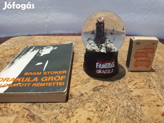 Drakula hógömb denevérgömb Bram Stoker Drakulájával egyben könyv dekor