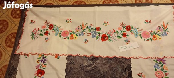 Drapériák egyben vagy külön is ( ablakra vagy ajtó fölé )