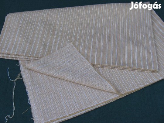 Drapp-fehér csíkos vékony műszálas, kötött - méteráru (I/2.)