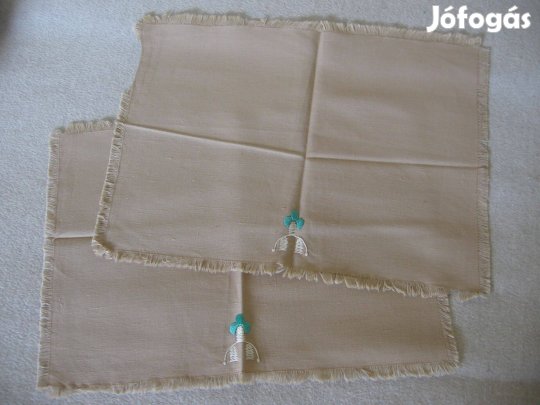 Drapp hímzett étkezőalátét, 2 db