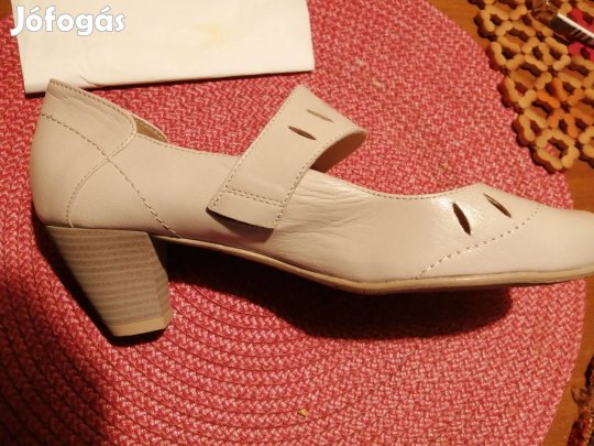 Drapp női alkalmi cipő