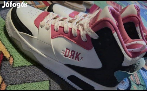 Drkn cipő 37es