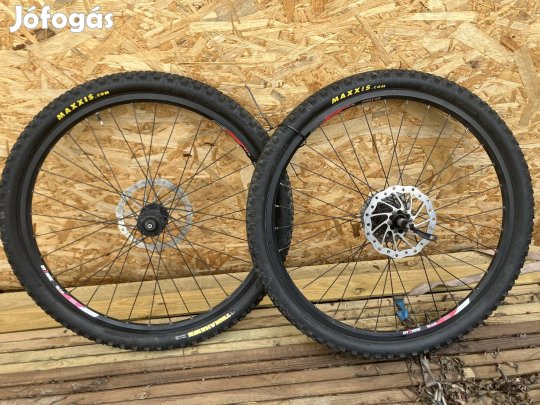 Dt swiss kerékszett 26-os