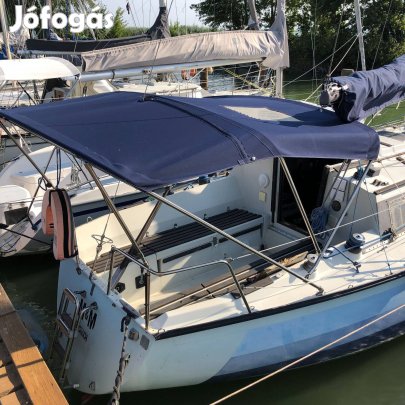 Dufour 28 vitorlás hajó eladó 2027 áprilisig rendezett kikötői hellyel