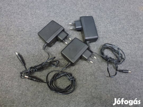 Dugasz tápegység 12V-2000mA